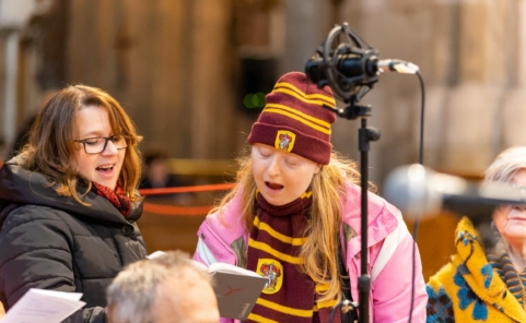 Menschen mit Behinderung feiern Gottesdienst im Stephansdom.