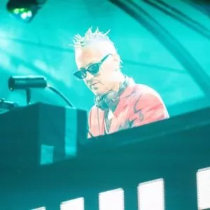 Robin Schulz kommt zum „Electronic Island" DJ Music Donauinsel Open Air Festival 2024 nach Wien.