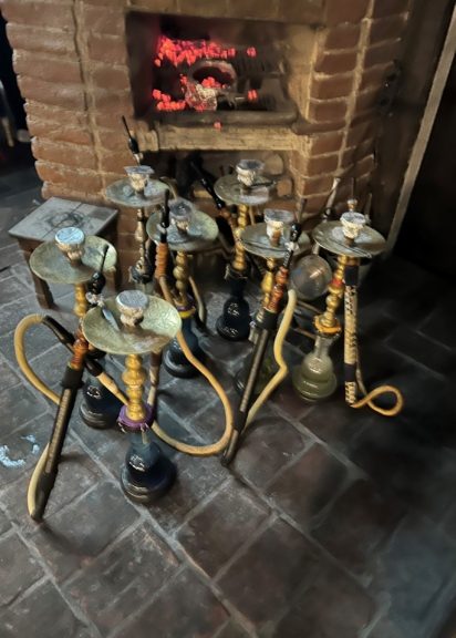 Schwere Mängel in Wiener Shisha-Bars von Gruppe Sofortmaßnahmen aufgedeckt.