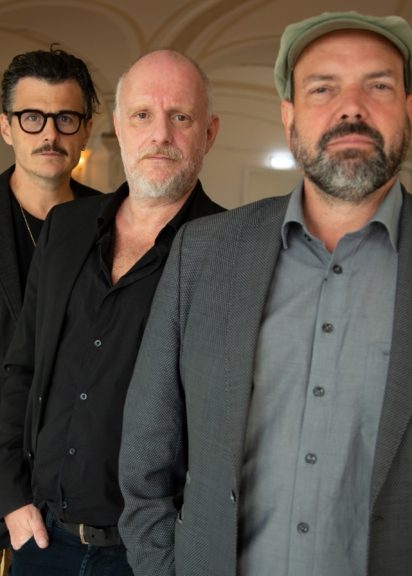 Manuel Rubey, Christoph Grissemann und Robert Stachel lesen "Kunst" von Yasmina Reza.