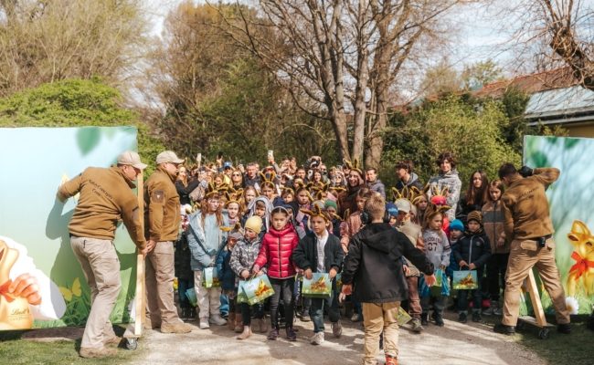 Start frei für die Suche nach Osternaschereien beim Lindt Goldhasenfest 2024.