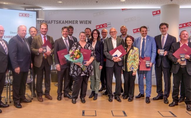 Wirtschaftskammer Wien verlieh Auszeichnungen an verdienstvolle Mitglieder.