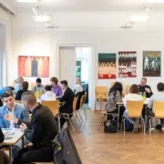 Job Speed Dating für junge Arbeitssuchende in Wien.