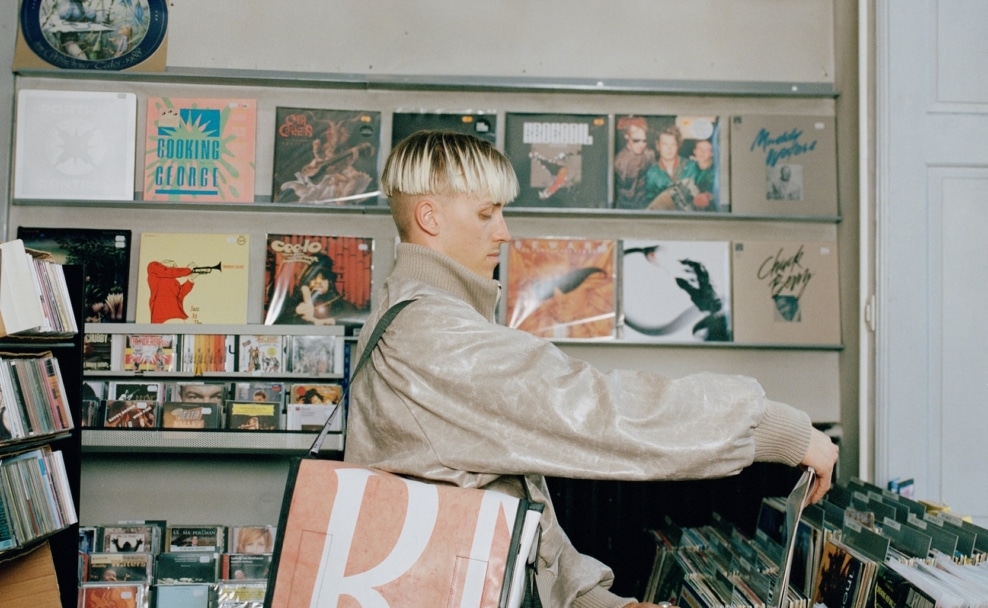 30 Schallplatten passen in die F21 Nightclub von Freitag.
