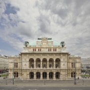 Wiener Staatsoper bei Tag, Ringseite