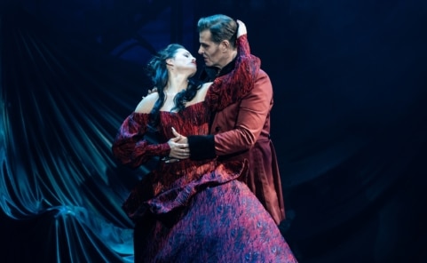 Dracula – Das Musical: romantisch-dunkle Atmosphäre.