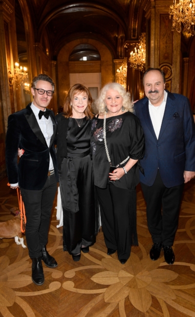 Galadinner-Gäste im Hotel Imperial | © Michael Tinnefeld Galadinner-Einladung von Guschlbauer und Lafer im Hotel Imperial vor dem Wiener Opernball 2026.