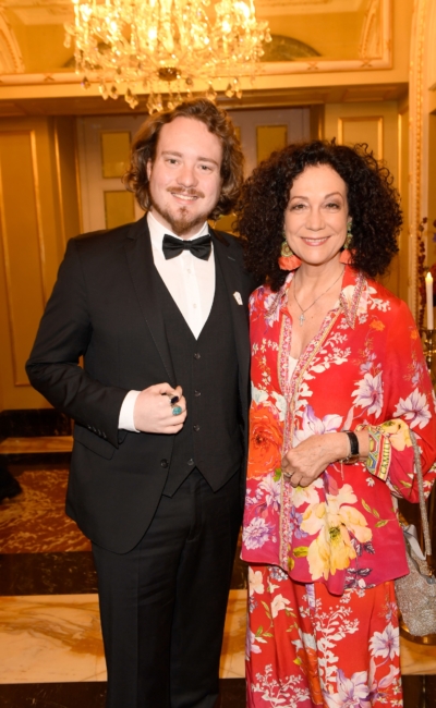 Galadinner-Gäste im Hotel Imperial | © Michael Tinnefeld Galadinner-Einladung von Guschlbauer und Lafer im Hotel Imperial vor dem Wiener Opernball 2026.