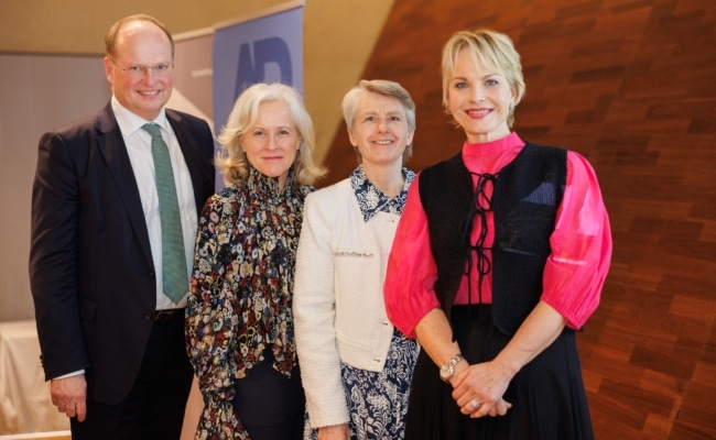 Christian Kircher, Cattina Leitner, Susanne Kalss und Elīna Garanča beim 16. Aufsichtsratstag an der WU Wien 2026.