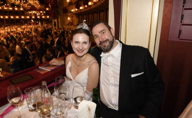 Leonie Guschlbauer und Robert Mauhart | © Michael Tinnefeld Enkelin Leonie Guschlbauer_Vater Robert Mauhart_credit_Guschlbauer_Tinnefeld (20)