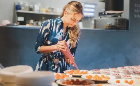 PAULA BRÜNDL COOKS during the book presentation Endlich Kochen Paula Bründl at the Weitblick Restaurant in Kaprun, Austria on 2025/03/18.