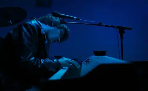 Martin Klein ist ein in Wien lebender Musiker, der ursprünglich aus Innsbruck stammt.