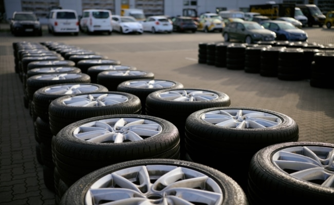 Sommerreifentest 2026: ÖAMTC und ARBÖ im Vergleich.