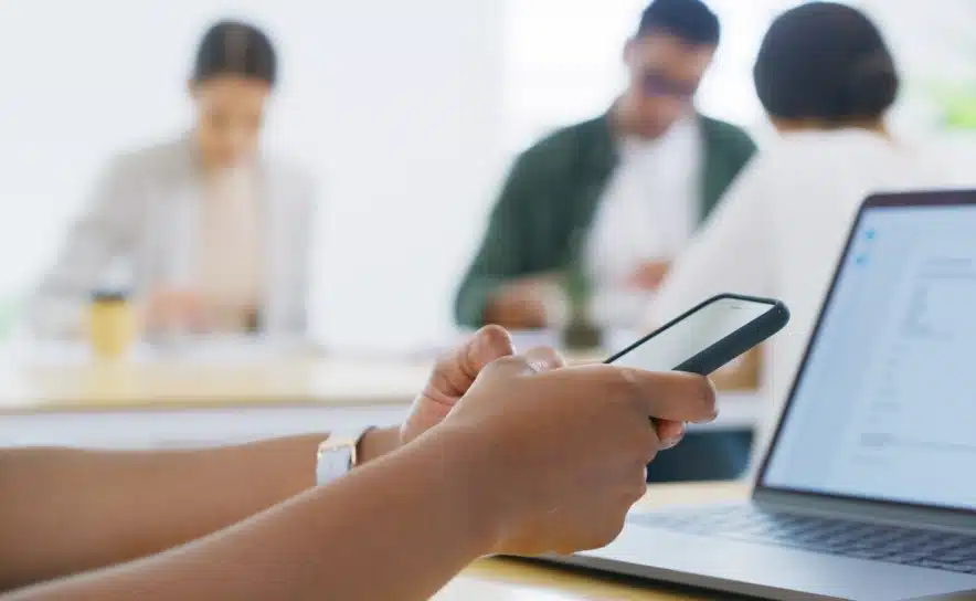 Mit der neuen Altersprüfung reagiert ChatGPT auf Fragen des Jugendschutzes.