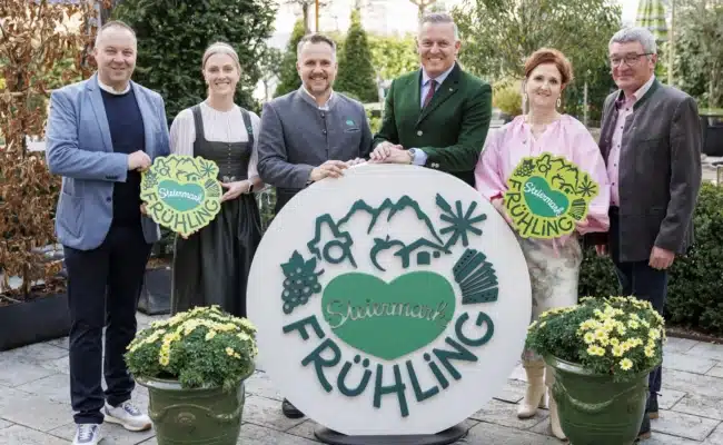 Von links: Daniel Berchthaller (GF Reiteralm Bergbahnen), Isabella Painhapp (GF Erlebnisregion Murtal), Michael Feiertag (GF STG), LH Mario Kunasek, Susanne Haubenhofer (GF Erlebnisregion Graz) Josef Rieberer (gf. Vorstand Brauerei Murau)