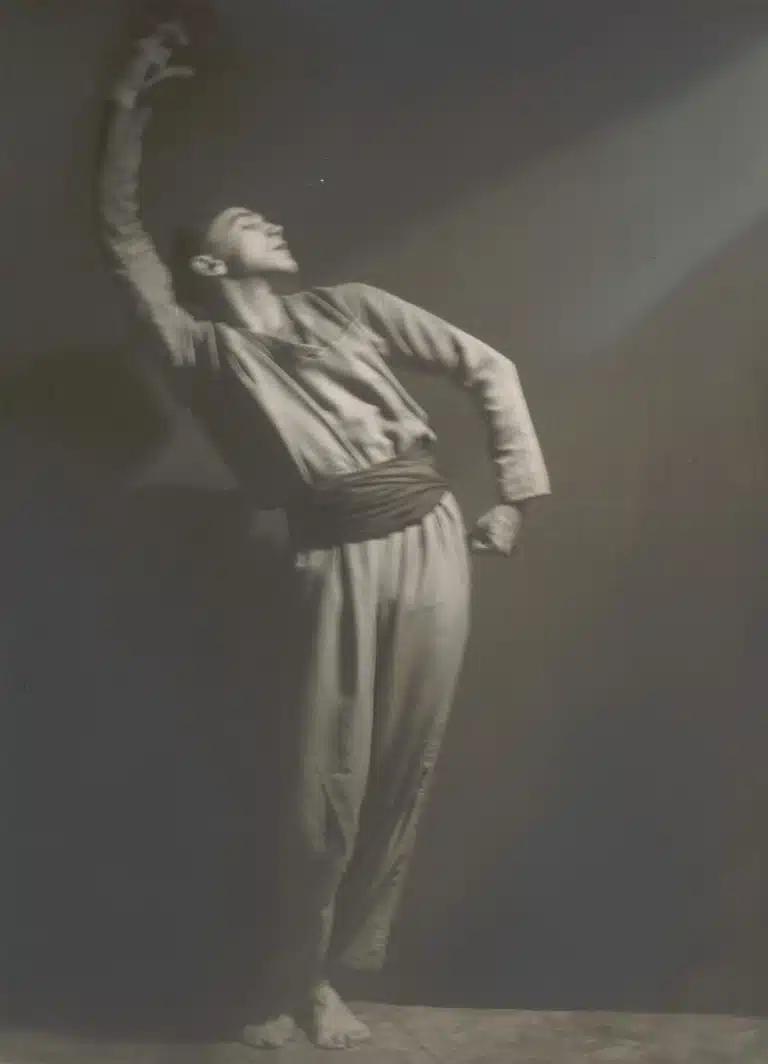 Harald Kreutzberg Tanzfotografie Atelier Robertson 1927 Ausstellung Tanzbild Albertina Modern Wien