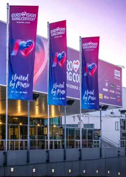 Die Wiener Stadthalle glänzt im Eurovision-Song-Contest-Look.