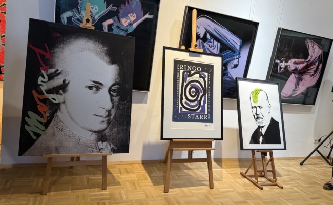 Kunstwerke Mozart von Steve Kaufman, signiertes Werk von Ringo Starr und Punk-Freud von Mr. Brainwash bei Charity-Auktion in Wien