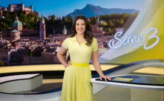 Judith Nagiller im Studio des ServusTV-Nachmittagsmagazins „Servus um 3“