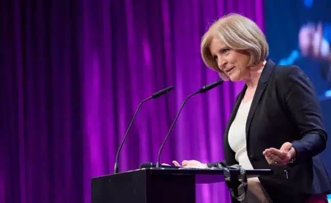 ORF-Generaldirektorin Ingrid Thurnher bei ihrer Rede auf der Bühne der Preisverleihung.