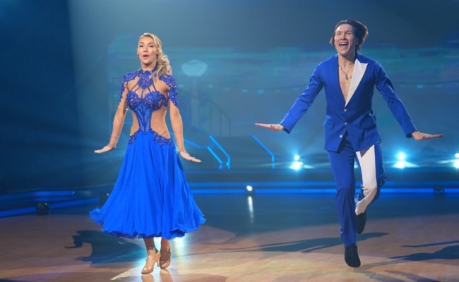 Anna-Carina Woitschack und Evgeny Vinokurov bei ihrem Finalauftritt auf dem Parkett von „Let’s Dance“.