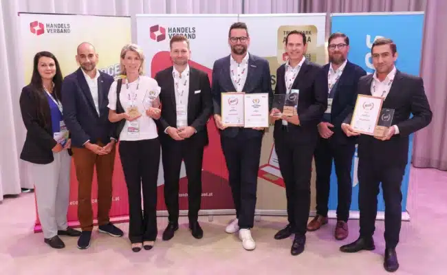 Gewinner und Vertreter des Handelsverbands bei der Verleihung der eCommerce Awards 2026 in Wien