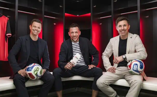 Philipp Krummholz, Michael Wanits und Christian Brugger beim WM-Fotoshooting von ServusTV zur Fußball-Weltmeisterschaft 2026.