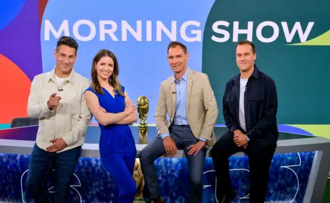 Helge Payer, Kristina Inhof, Christian Diendorfer und Michael Liendl im neuen ORF-WM-Studio zur Fußball-WM 2026.