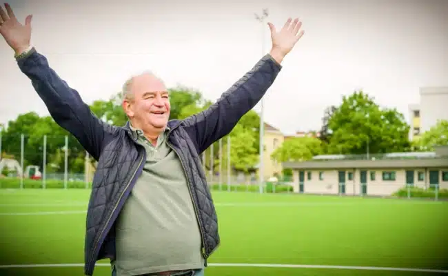 Fußballlegende Herbert Prohaska in einem Porträtfoto des ORF.