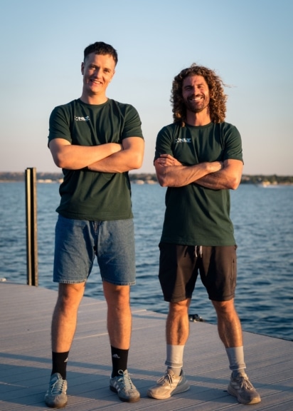 Raphael Eder und David Colturi, die Gründer der NLT Cliff Diving World Tour