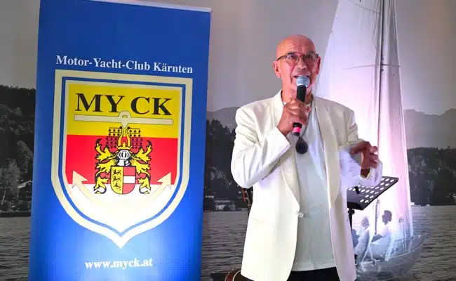 Otto Retzer bei der Eröffnungsansprache des MYCK-Sommerfests Otto Retzer bei der Eröffnungsansprache zum Sommerfest des MYCK in Velden