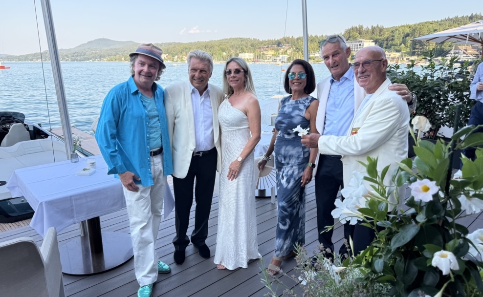 Thomas Strobl, Franz und Daniela Iglauer, Shirley Retzer, Wolfgang Schmalzl und Otto Retzer beim Sommerfest des MYCK in Velden